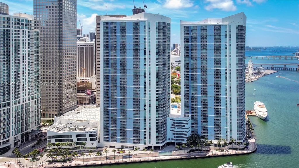 325 S Biscayne Blvd 3921, Miami, FL 33131