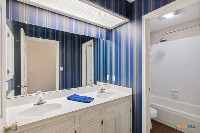 306 Cherrystone Circle, Victoria, TX 77904