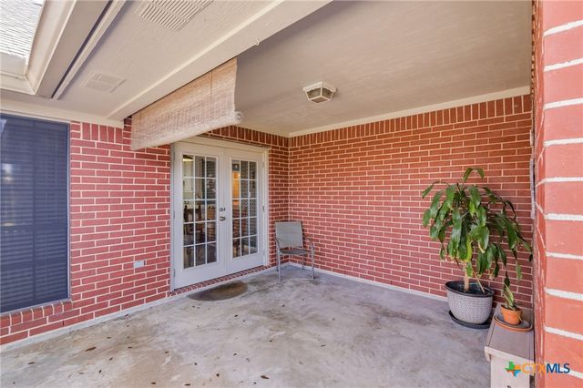 306 Cherrystone Circle, Victoria, TX 77904