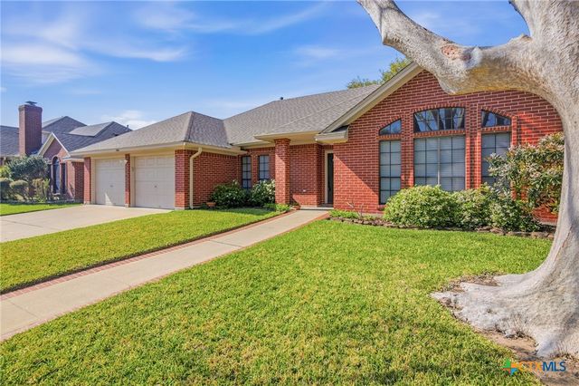 306 Cherrystone Circle, Victoria, TX 77904