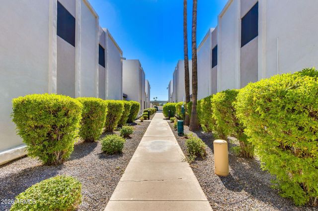 8588 E INDIAN SCHOOL Road A, Scottsdale, AZ 85251