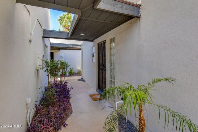 8588 E INDIAN SCHOOL Road A, Scottsdale, AZ 85251