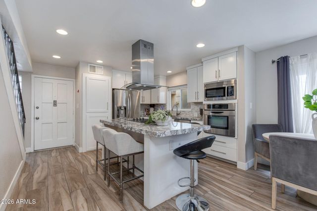 8588 E INDIAN SCHOOL Road A, Scottsdale, AZ 85251