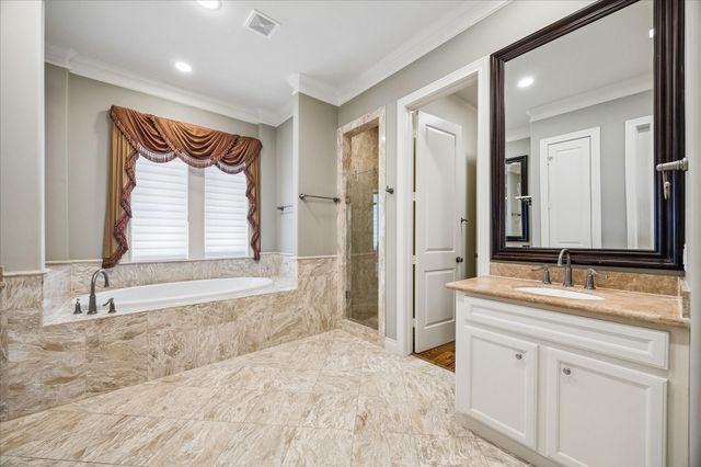 5306 La Branch Street, Houston, TX 77004