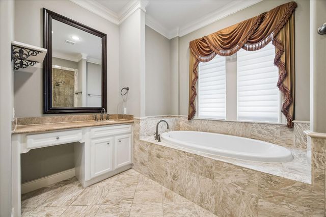 5306 La Branch Street, Houston, TX 77004