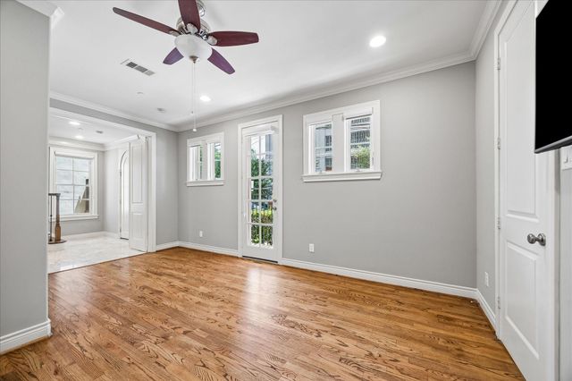 5306 La Branch Street, Houston, TX 77004