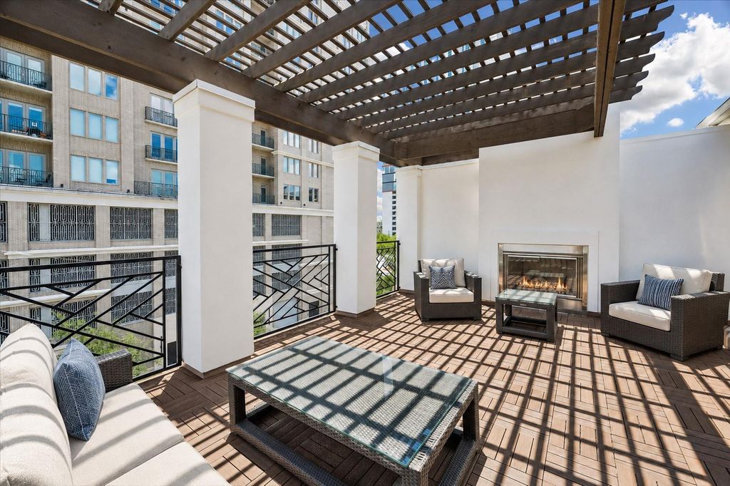 5306 La Branch Street, Houston, TX 77004