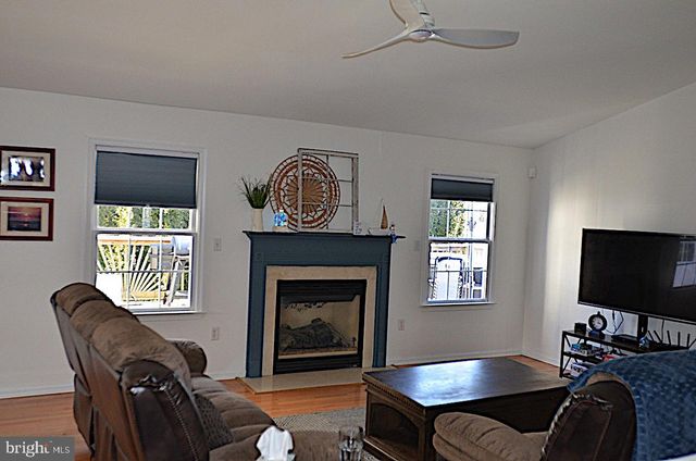 54 LONDON DR, Smyrna, DE 19977