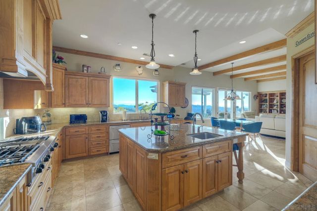 30388 Castlecrest, Valley Center, CA 92082