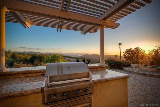 30388 Castlecrest, Valley Center, CA 92082
