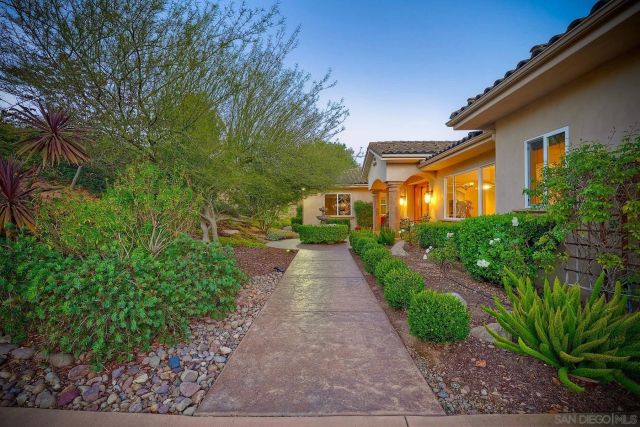 30388 Castlecrest, Valley Center, CA 92082