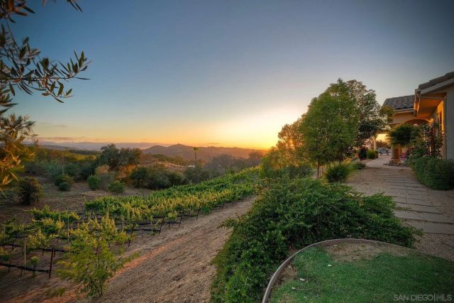 30388 Castlecrest, Valley Center, CA 92082