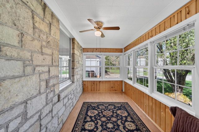 13707 Forest DRIVE, New Berlin, WI 53151