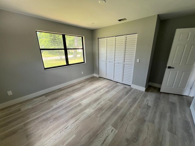 2008 S 30th Street, Fort Pierce, FL 34947