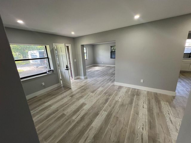 2008 S 30th Street, Fort Pierce, FL 34947
