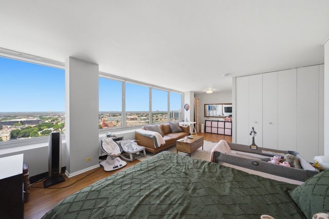 3550 N LAKE SHORE Drive 1714, Chicago, IL 60657