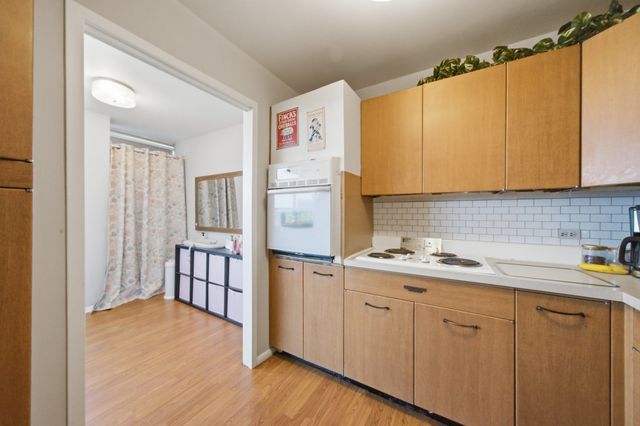 3550 N LAKE SHORE Drive 1714, Chicago, IL 60657