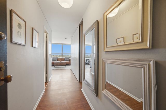 3550 N LAKE SHORE Drive 1714, Chicago, IL 60657