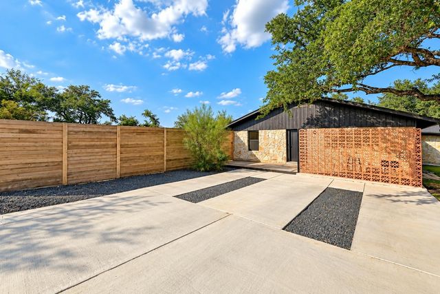 6602 Wolfcreek PASS, Austin, TX 78749