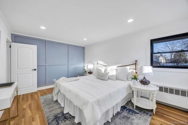 8 Barbara Lane, Jericho, NY 11753