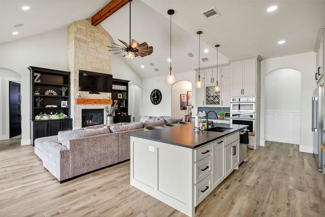 12503 County Road 1131, Godley, TX 76044