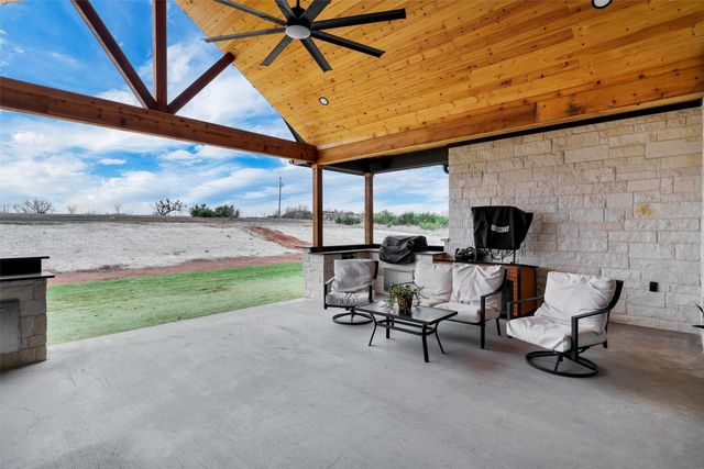 12503 County Road 1131, Godley, TX 76044