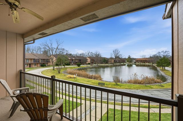 896 Jordan Circle, Schererville, IN 46375