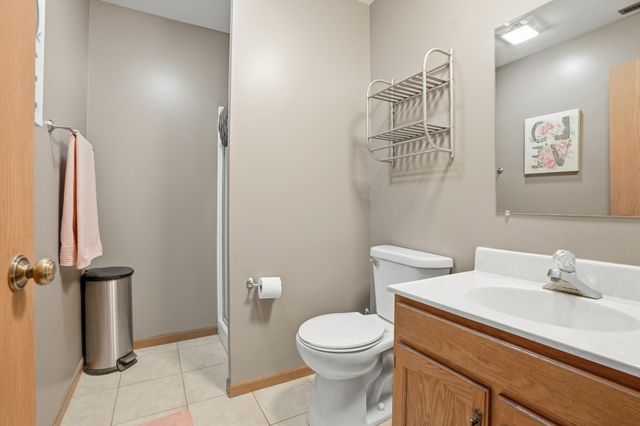 896 Jordan Circle, Schererville, IN 46375