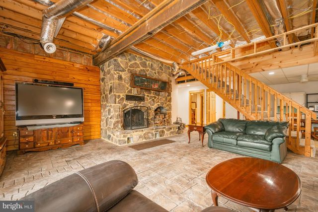 17051 LAUREL RUN RD SW, Barton, MD 21521