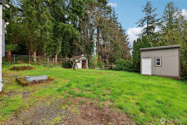 1309 S 208th Street, Des Moines, WA 98198