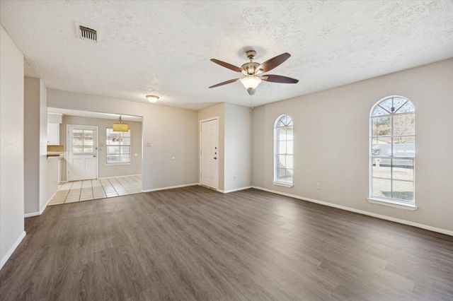 7323 Wovenwood Lane, Houston, TX 77041