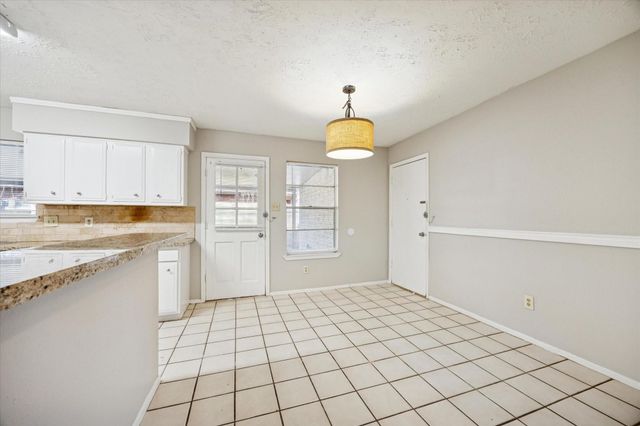 7323 Wovenwood Lane, Houston, TX 77041