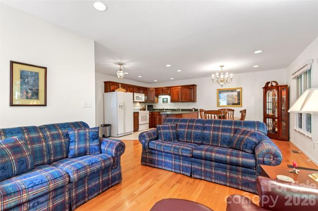 307 Blue Ridge Drive S 4, Marion, NC 28752