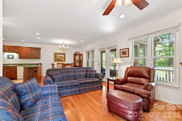307 Blue Ridge Drive S 4, Marion, NC 28752
