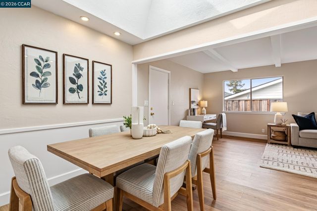 1103 Larch Avenue, Moraga, CA 94556