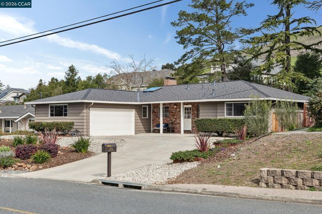 1103 Larch Avenue, Moraga, CA 94556