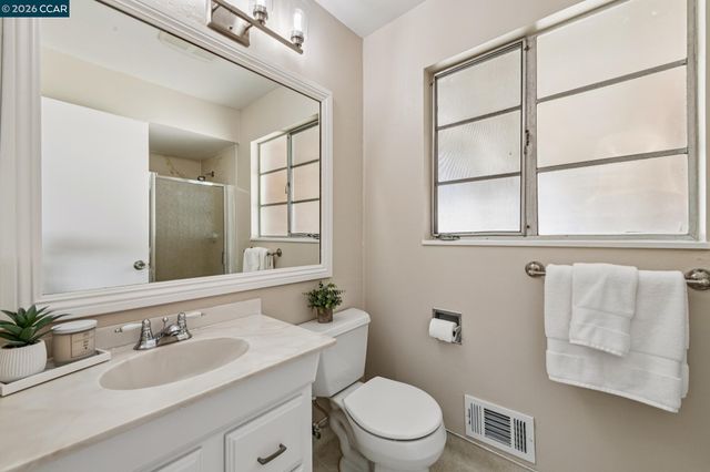 1103 Larch Avenue, Moraga, CA 94556