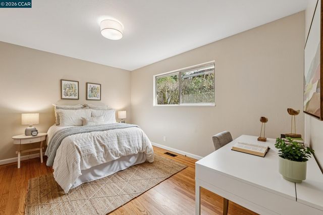 1103 Larch Avenue, Moraga, CA 94556