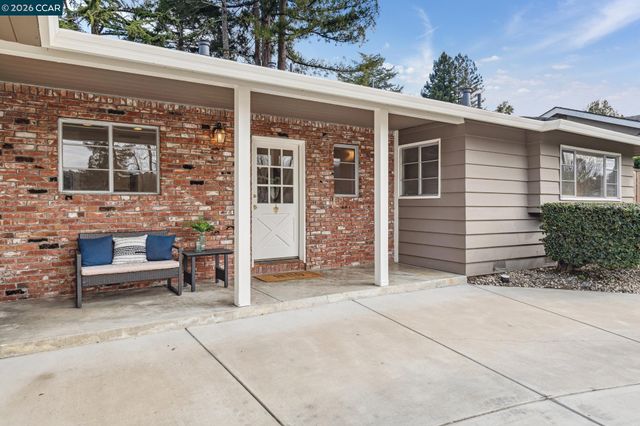 1103 Larch Avenue, Moraga, CA 94556