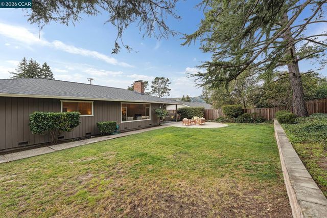 1103 Larch Avenue, Moraga, CA 94556