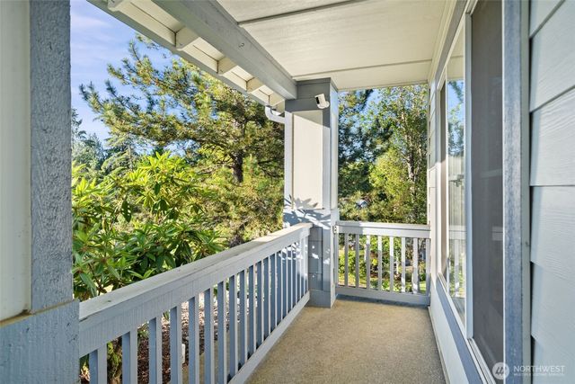 4851 NW Walgren Drive, Silverdale, WA 98383