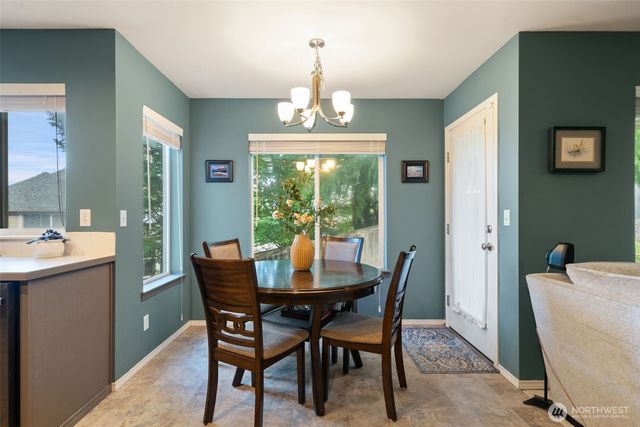 4851 NW Walgren Drive, Silverdale, WA 98383