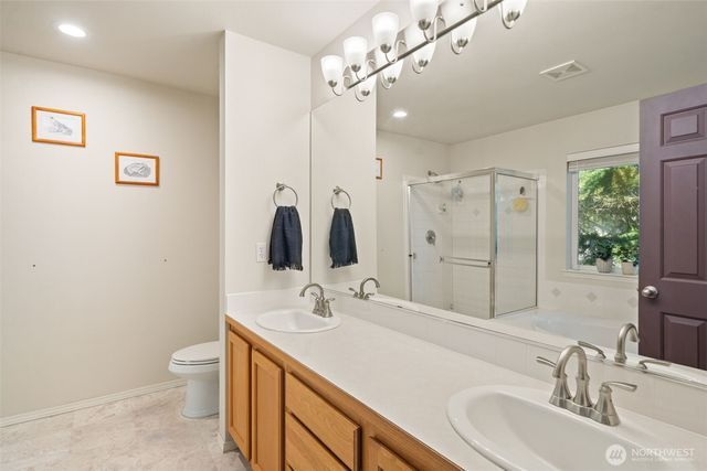 4851 NW Walgren Drive, Silverdale, WA 98383