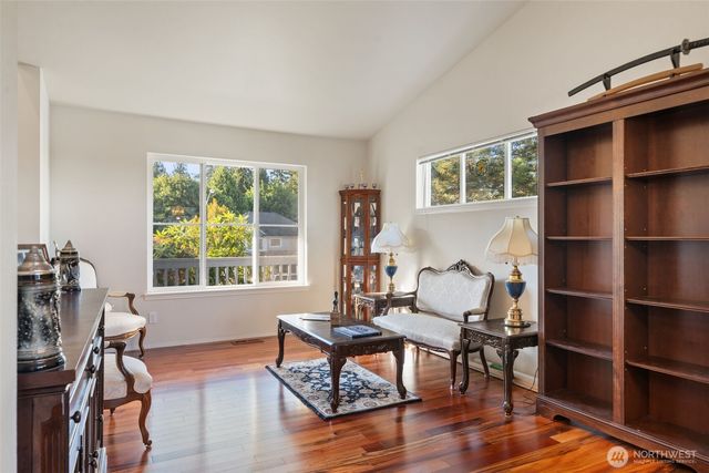 4851 NW Walgren Drive, Silverdale, WA 98383