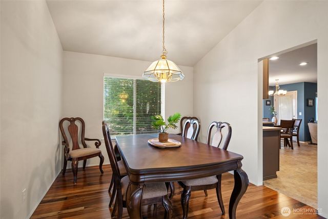 4851 NW Walgren Drive, Silverdale, WA 98383
