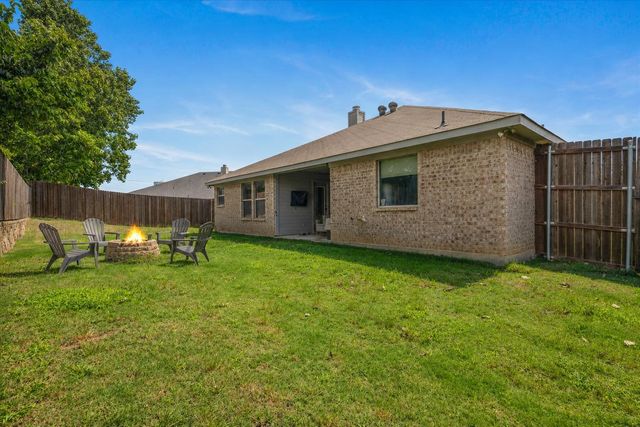 604 W Sheila Circle, Joshua, TX 76058