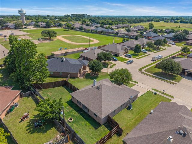 604 W Sheila Circle, Joshua, TX 76058