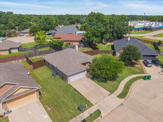 604 W Sheila Circle, Joshua, TX 76058