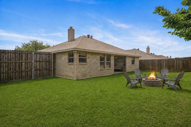 604 W Sheila Circle, Joshua, TX 76058