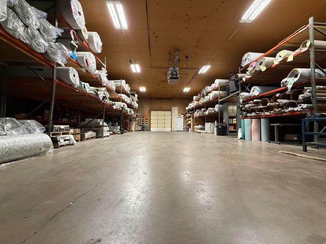 1546 W Locust Street, Davenport, IA 52804